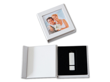 Preview: Hochzeit USB-Box mit Bildfenster.  Kunstleder Weiß, Schwarz.